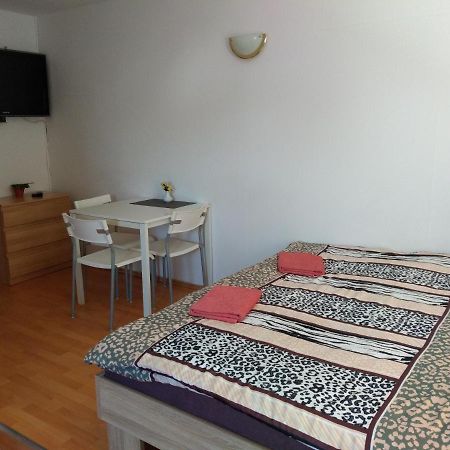 Apartments U Cara Ceske Budejovice Exteriör bild