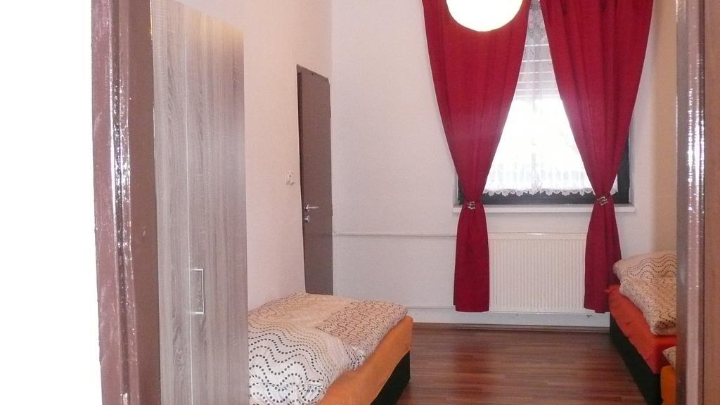 Apartments U Cara Ceske Budejovice Exteriör bild
